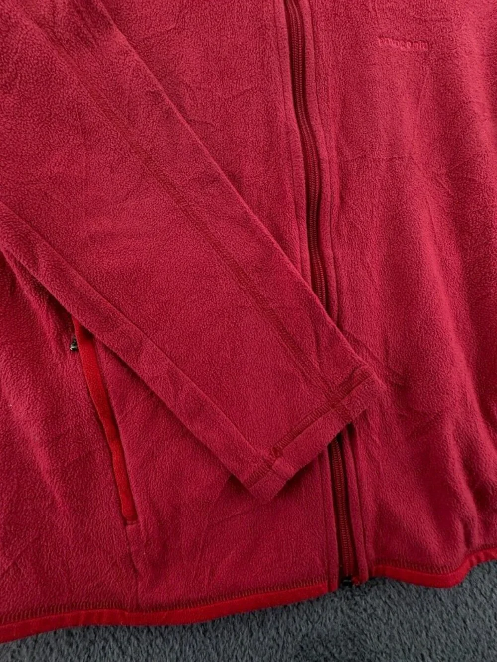 Patagonia Women’s Jacket Adult Fleece Red Hooded Small Full Zip W/ Logo, Pockets